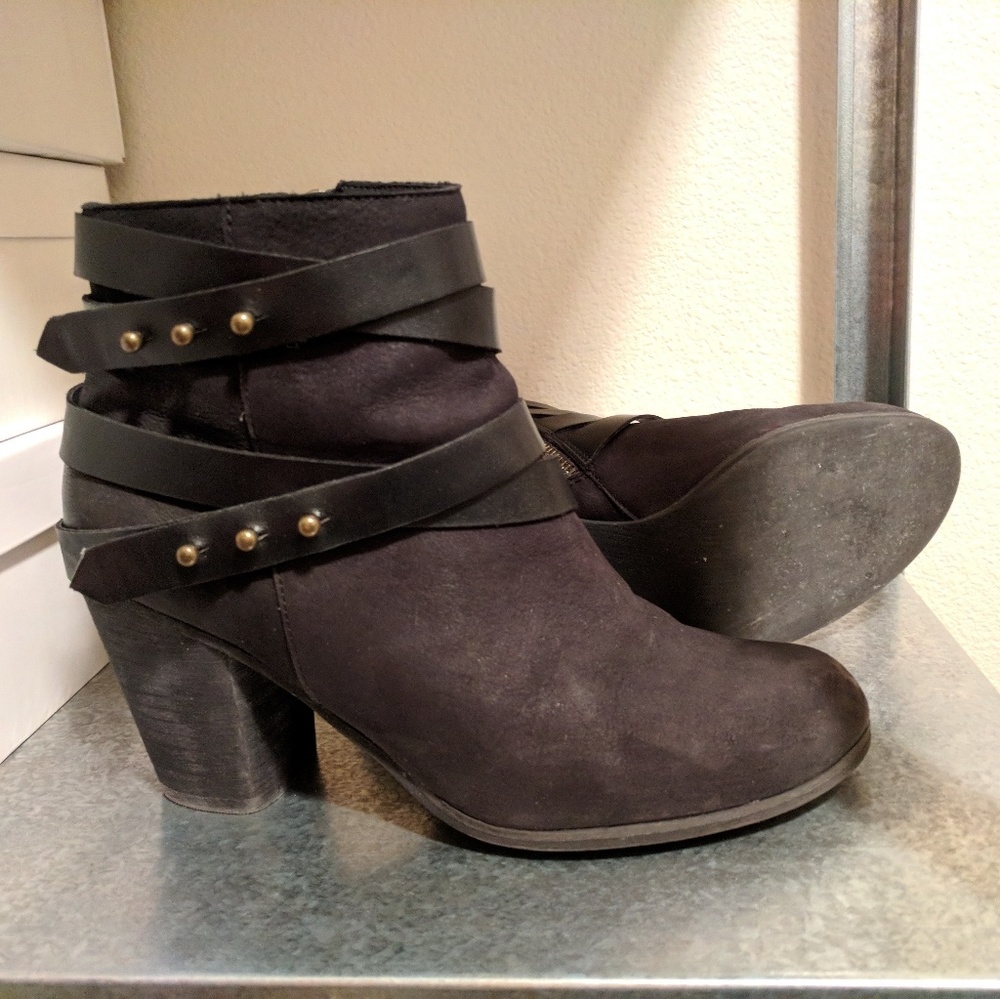 BP 'Train' wrap belted bootie